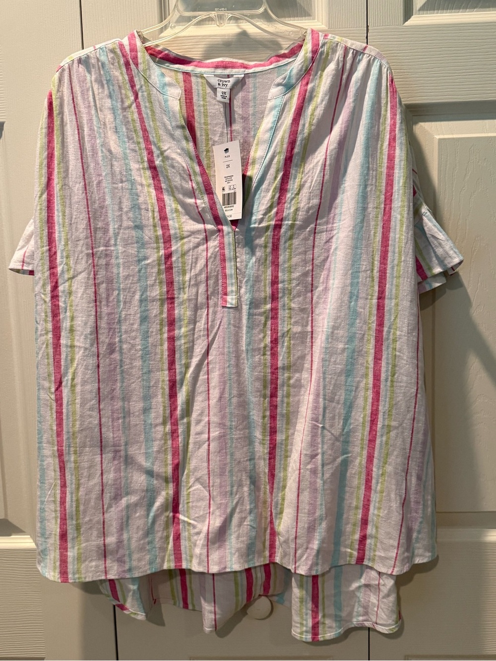 # Crown & Ivy 2X Striped Linen-blend Tunic Top